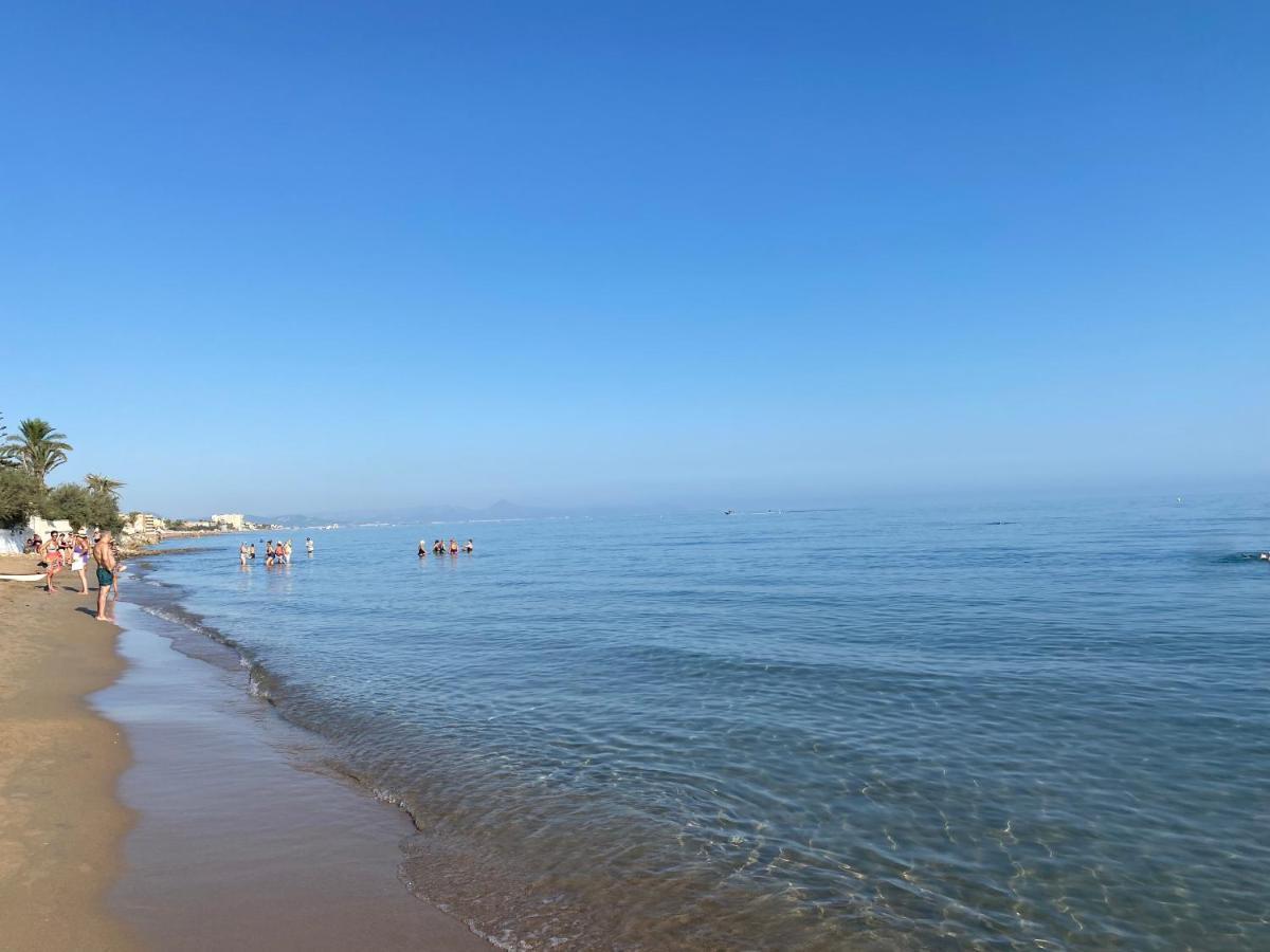 Primera Linea De Playa Julio Y Agosto Min 7 Dias De Lunes A Lunes Denia Exterior foto